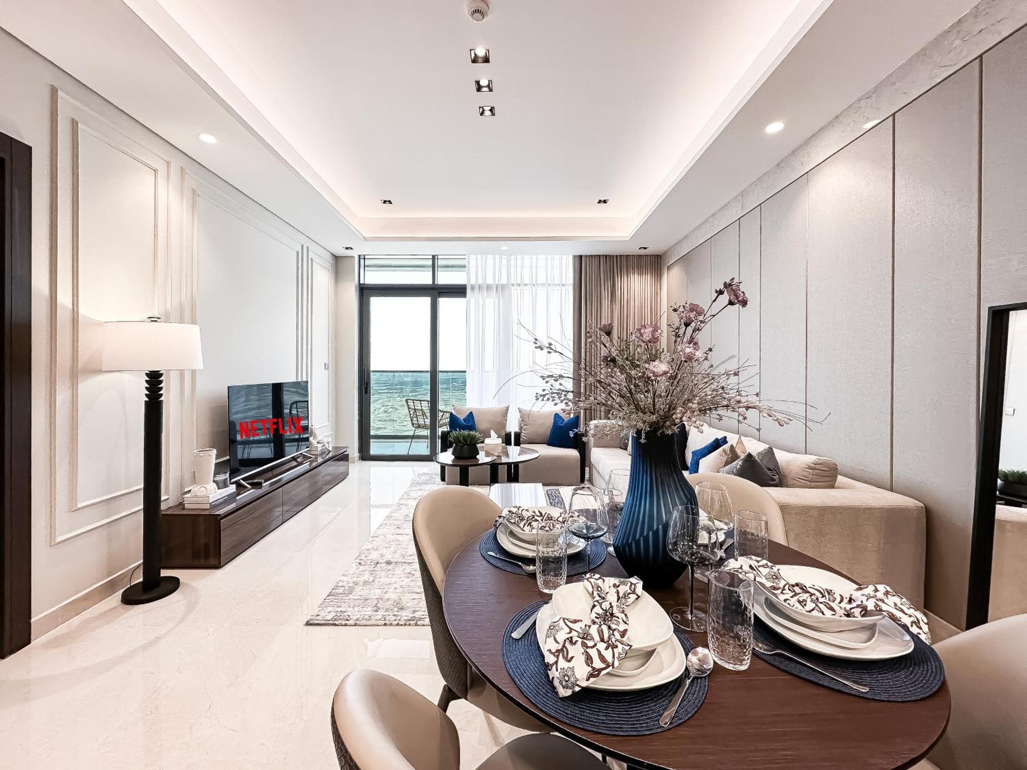 Trophy-luxe Living In A Blue-hued Haven *